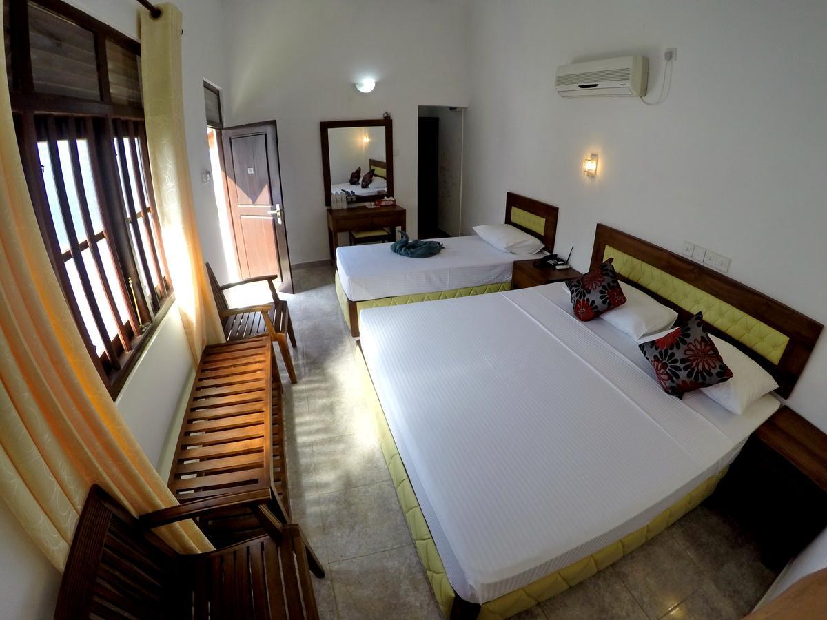 Ramon Beach Resort Ambalangoda  Exterior photo