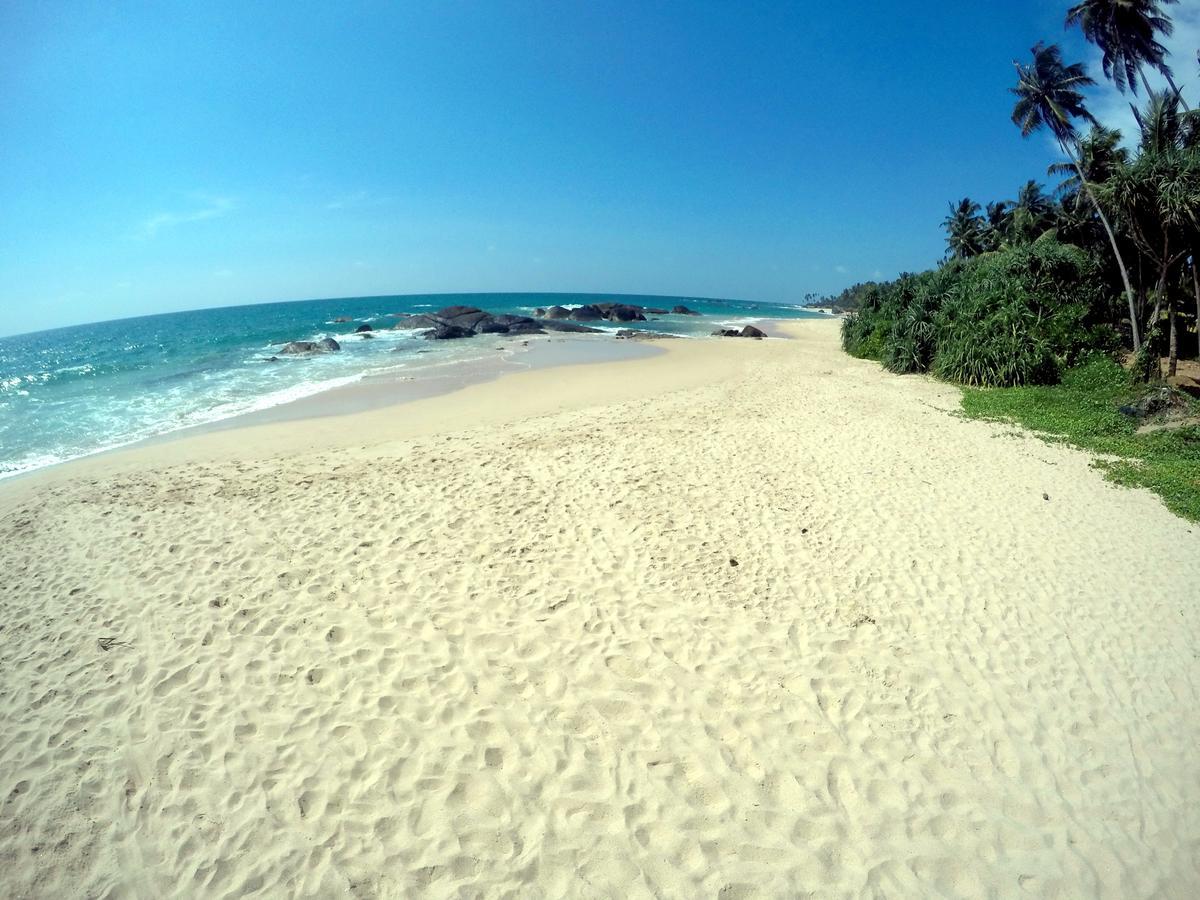 Ramon Beach Resort Ambalangoda  Exterior photo