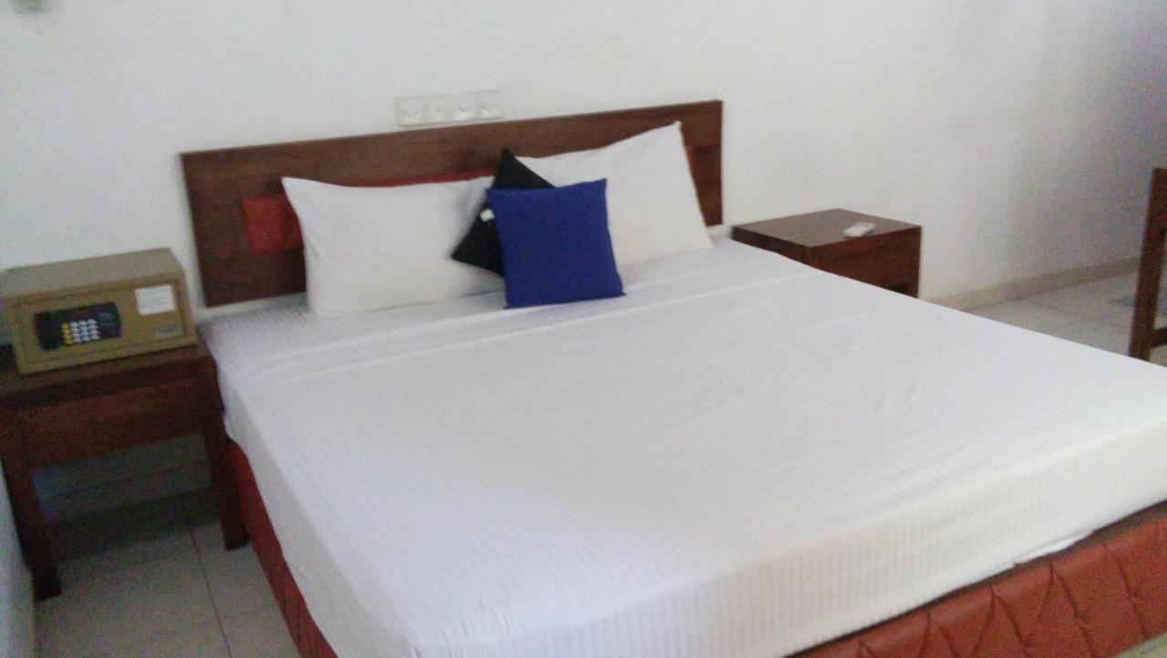 Ramon Beach Resort Ambalangoda  Exterior photo